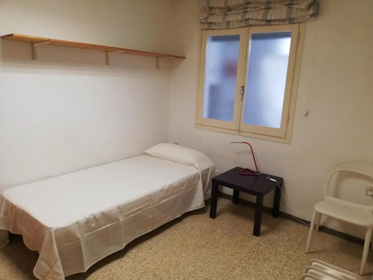 Apartamento Pis Acollidor A L'Eixample De Gerona España